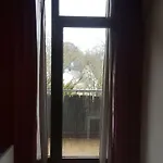Flats-4u - Cosy, Quiet & Clean In The