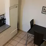 Flats-4u - Cosy, Quiet & Clean In The *