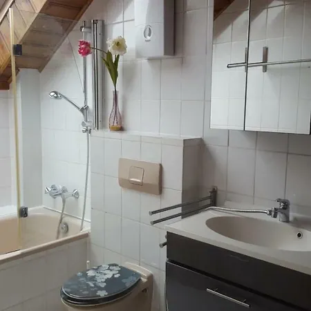 Flats-4u - Cosy, Quiet & Clean In The *