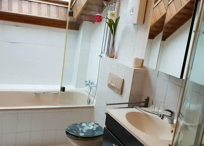 Flats-4u - Cosy, Quiet & Clean In The *